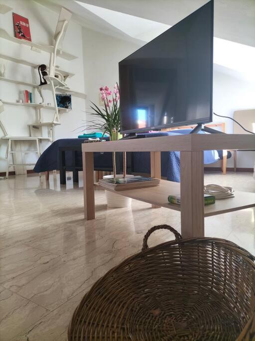 La Casa Di Marta - Ampia Ed Accogliente Mansarda In Piazza Statuto Turín